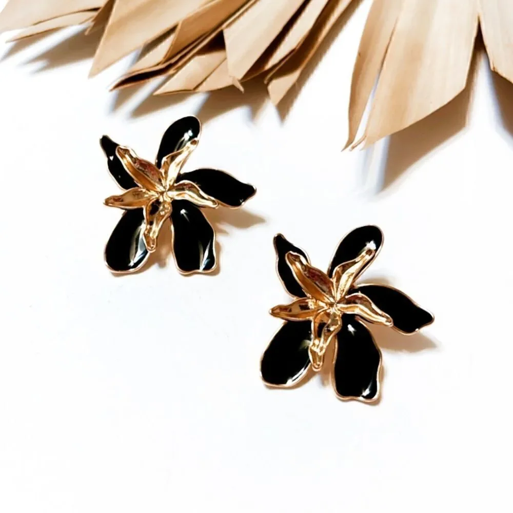 Black Flower  earrings  #886